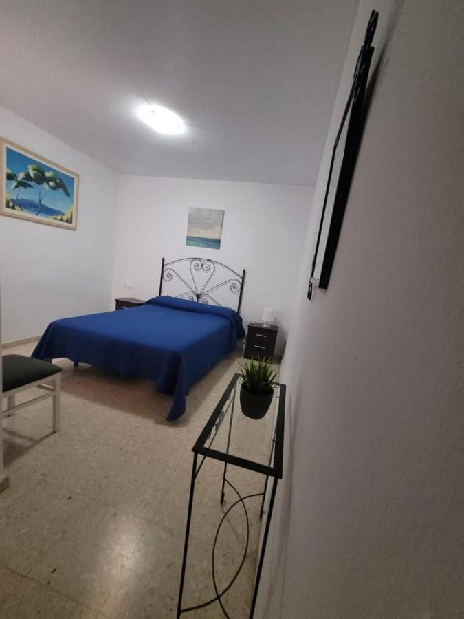 Hostal Mediterraneo Torre Del Mar Exterior photo